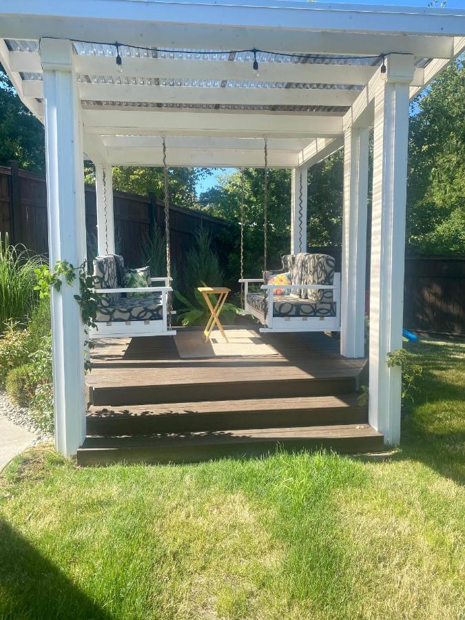 Rockwood House Bed & Breakfast Nanaimo Bagian luar foto