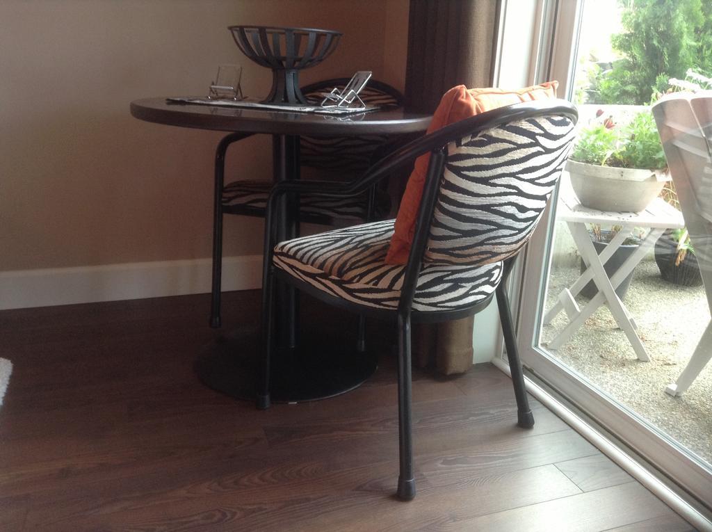 Rockwood House Bed & Breakfast Nanaimo Bagian luar foto